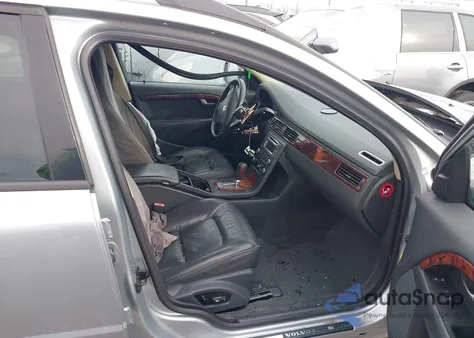 2008 Volvo Xc70 3.2 z USA, uszkodzony, nr VIN YV4BZ982981032425